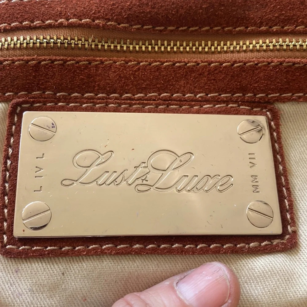 Gretchen Christine Rossi of OCH Lust 4 Luxe. An animal print leather handles - Picture 7 of 12